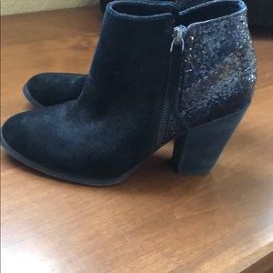 Aldo booties with sparkle back ! Size 8 !